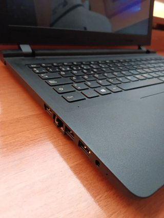 Ordenador portátil Lenovo Negro