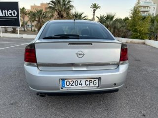 Opel Vectra 2004