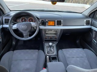 Opel Vectra 2004