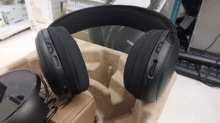 Auriculares Philips Home Cinema Inalámbricos FM