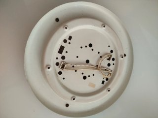 Plafón de techo marrón y dorado
