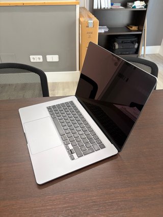 MacBook Air 15” M3 - 512 GB SSD - 24 GB RAM