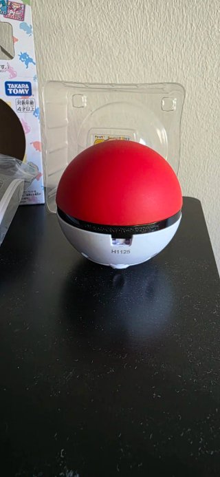 Takara Tomy Pokémon Friends Pokéball