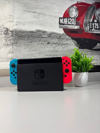 Nintendo Switch Completa + Accesorios.