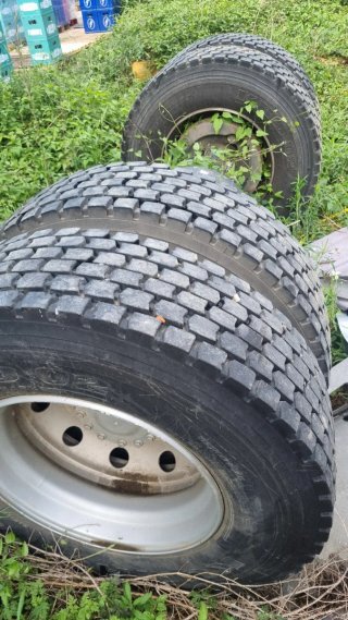 Ruedas y llantas 295/80R22.5
