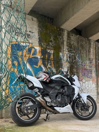 Kawasaki Z750 2010