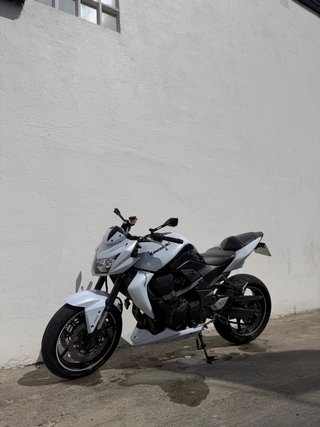 Kawasaki Z750 2010