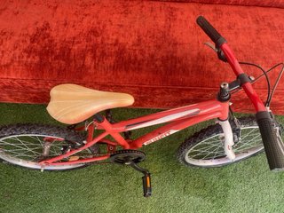 Bicicleta roja RUNFIT