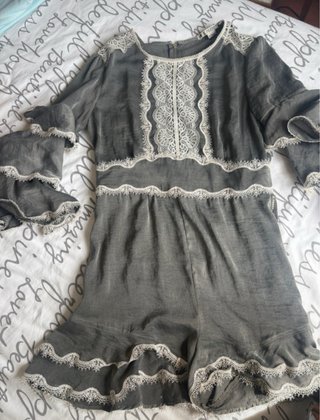 Mono Holy Preppy encaje blanco talla S