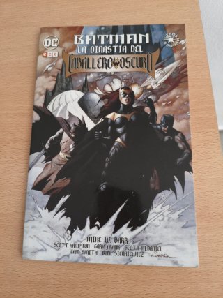 Comics, guerra de los mundos y dinastía del caball