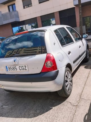 Renault Clio 2004