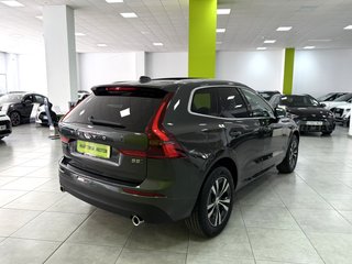 Volvo XC60 Momentum Pro 4x4 B5 2.0D 235CV AutoMHEV