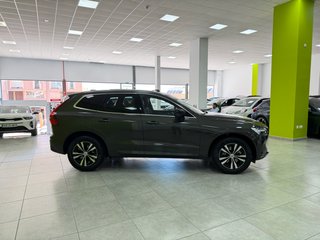 Volvo XC60 Momentum Pro 4x4 B5 2.0D 235CV AutoMHEV