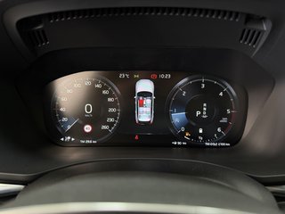 Volvo XC60 Momentum Pro 4x4 B5 2.0D 235CV AutoMHEV