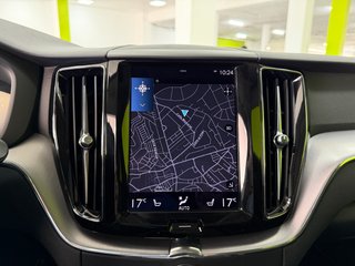 Volvo XC60 Momentum Pro 4x4 B5 2.0D 235CV AutoMHEV