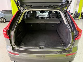 Volvo XC60 Momentum Pro 4x4 B5 2.0D 235CV AutoMHEV