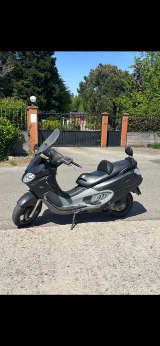 Piaggio X9 Maxi Scooter Negra/Gris En buen estado