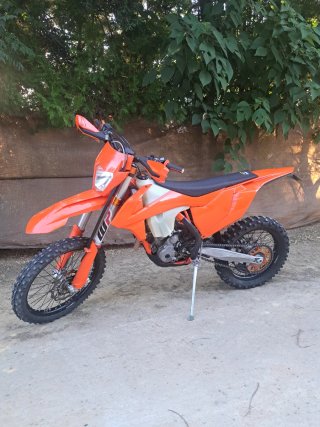 KTM Moto Enduro Naranja