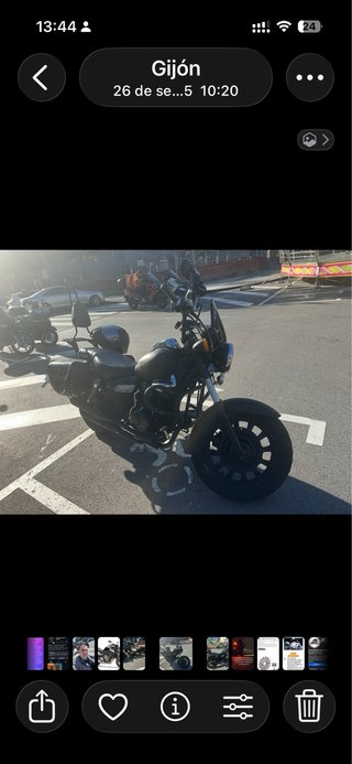 Keeway Superlight 125 Negra