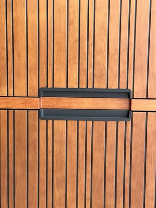 Mueble de baño suspendido madera y mármol