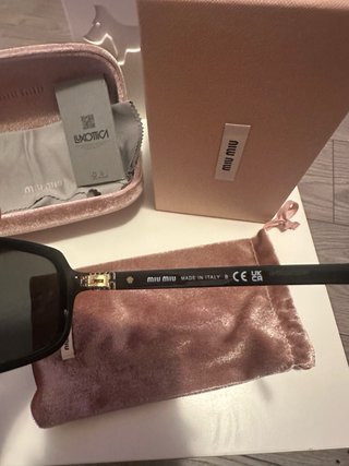 Occhiali da sole Miu Miu neri