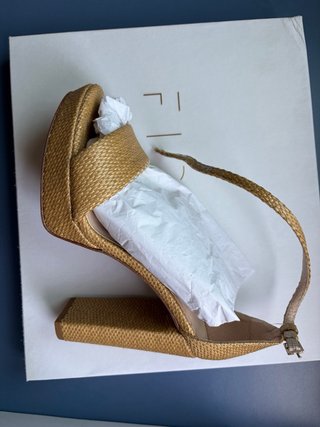 Sandalias Rafia Figara Beige