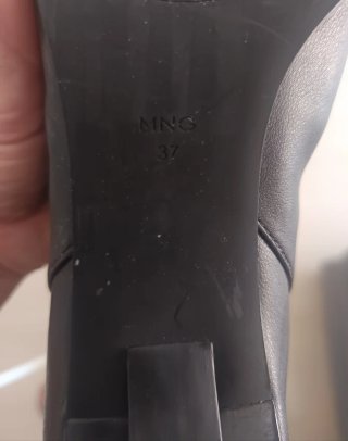 Botines negros tacón