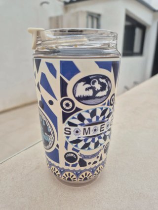 Vaso termo Smeg con relieve