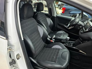 Peugeot 2008 2016