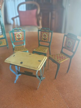 Muebles hojalata juguete antiguo