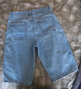 Bermuda vaquera Bershka corte recto