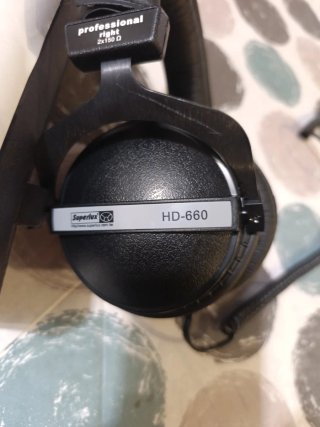 Cascos auriculares Superlux