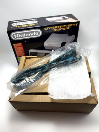 Nintendo Classic MINI NES 30 Giochi Controller