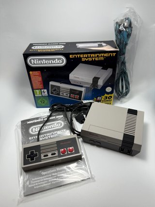 Nintendo Classic MINI NES 30 Giochi Controller