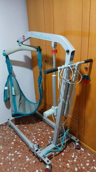 Grúa eléctrica para personas dependientes Practika