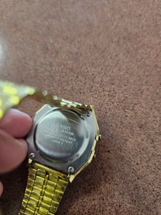 Reloj Casio Dorado Digital WR