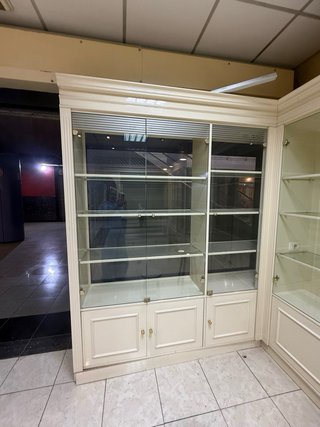 Mobiliario Tienda: Mostradores y Estanterías