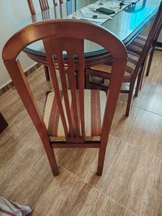 Mesa comedor ovalada madera y 6 sillas