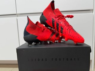 Botas fútbol Adidas Predator Freak1FG talla 40 2/3