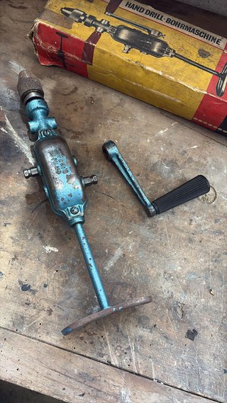 Taladro manual vintage PWWe 10 con caja