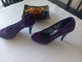 Zapatos tacón Zara morados