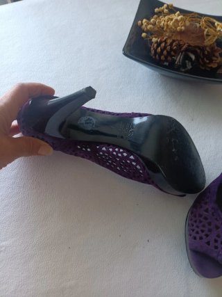 Zapatos tacón Zara morados