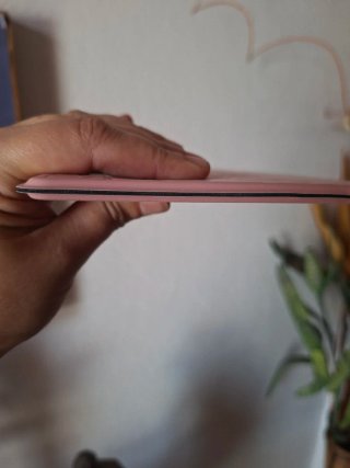 Teclado Logitech Bluetooth Rosa NUEVO A ESTRENAR