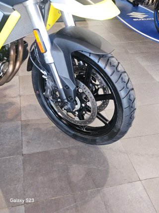SUZUKI V-STROM 800 TECH REESTRENO 2.356 Km