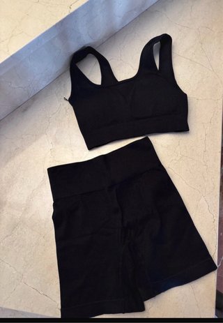 Conjunto deportivo mujer negro