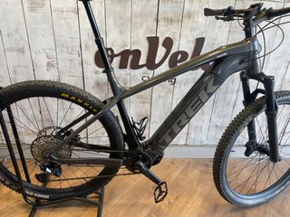 Bicicleta Eléctrica TREK Powerfly 7 XL