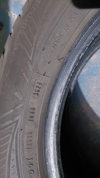 Neumáticos 215/55/17