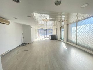 Local comercial en alquiler en Palau-solità i Plegamans