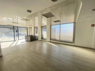 Local comercial en alquiler en Palau-solità i Plegamans