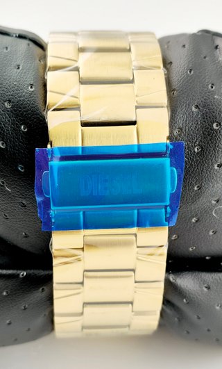 Reloj Diesel Spiked nuevo dorado y verde